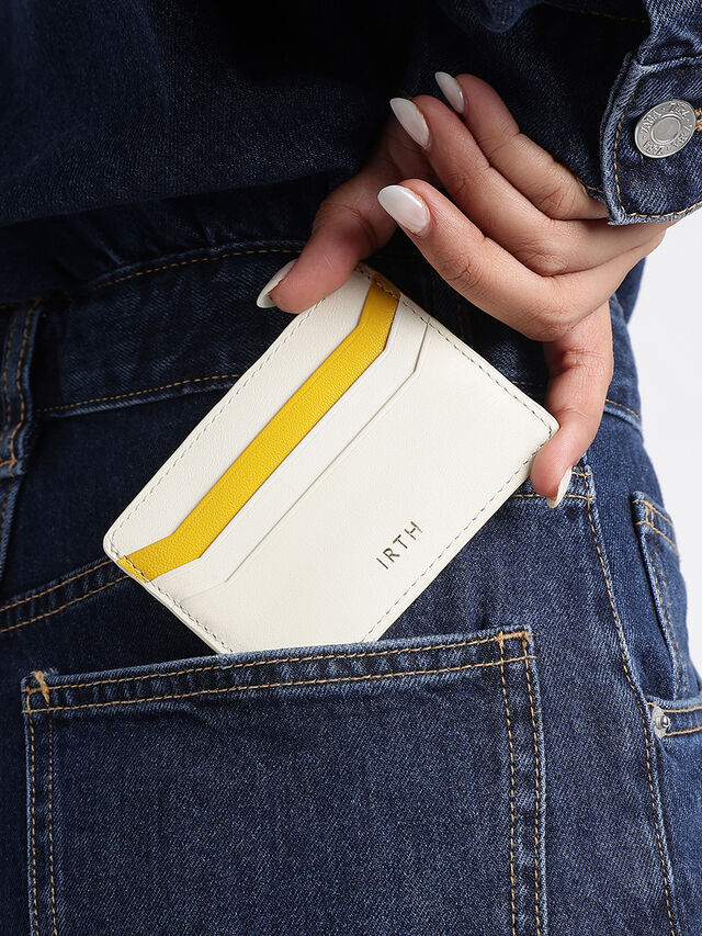 Tuck Leather Card Holder - Off-White