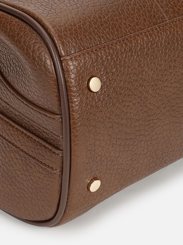 Vivienne Shoulder Bag - Brown