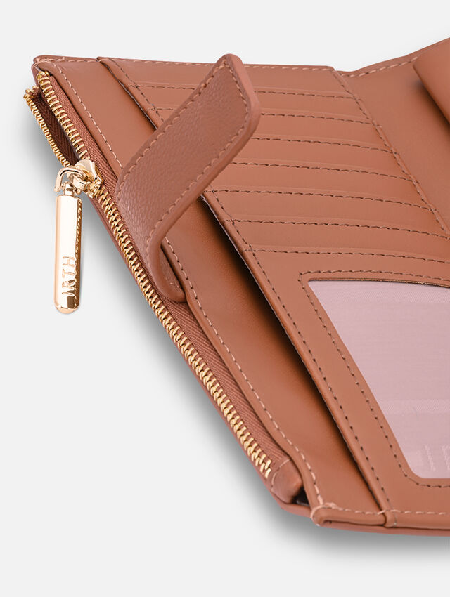 Button Up Beauty TanWallet